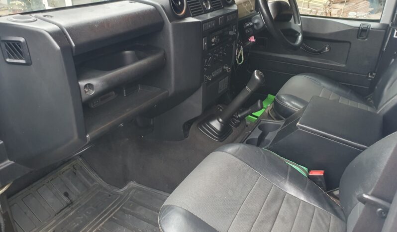 Land Rover Defender 110 XS full