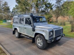 Land Rover Defender 110 XS full