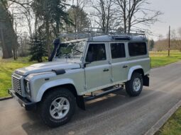 Land Rover Defender 110 XS full