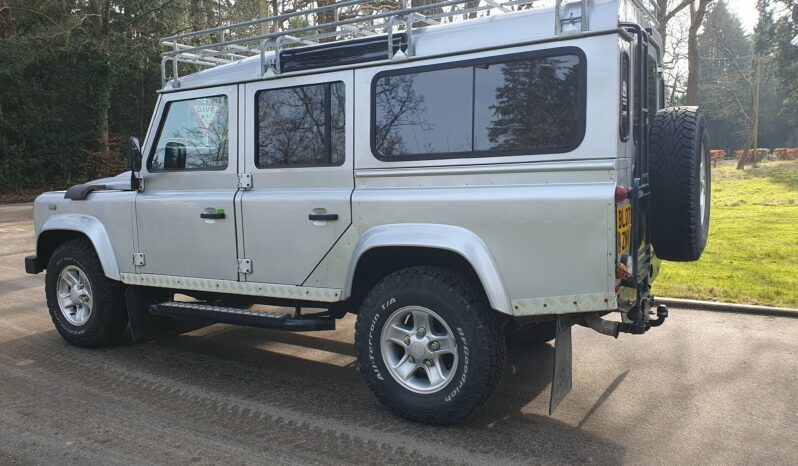 Land Rover Defender 110 XS full