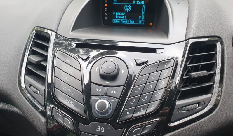 Ford Fiesta Zetec full