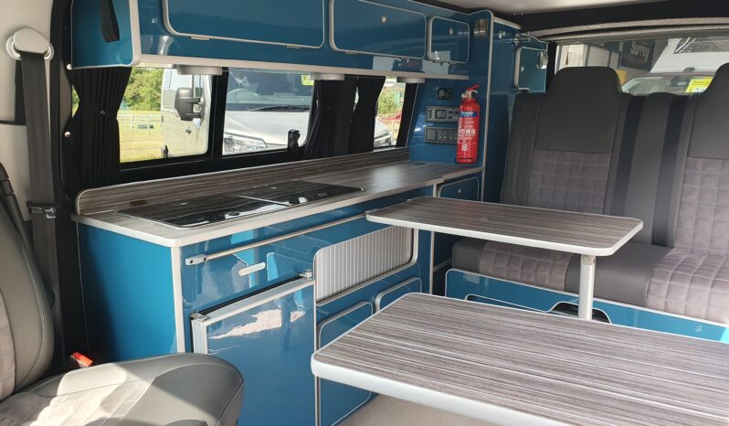 Volkswagen T6.1 SWB 2021 full