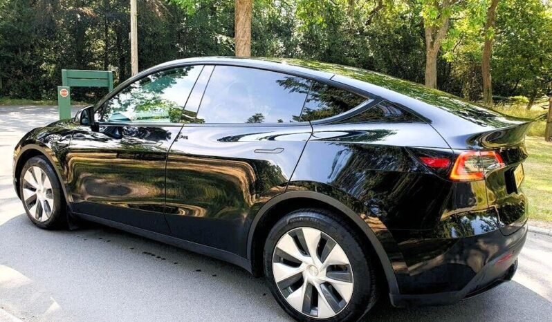 Tesla Model Y full