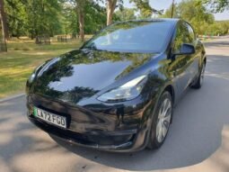 Tesla Model Y full